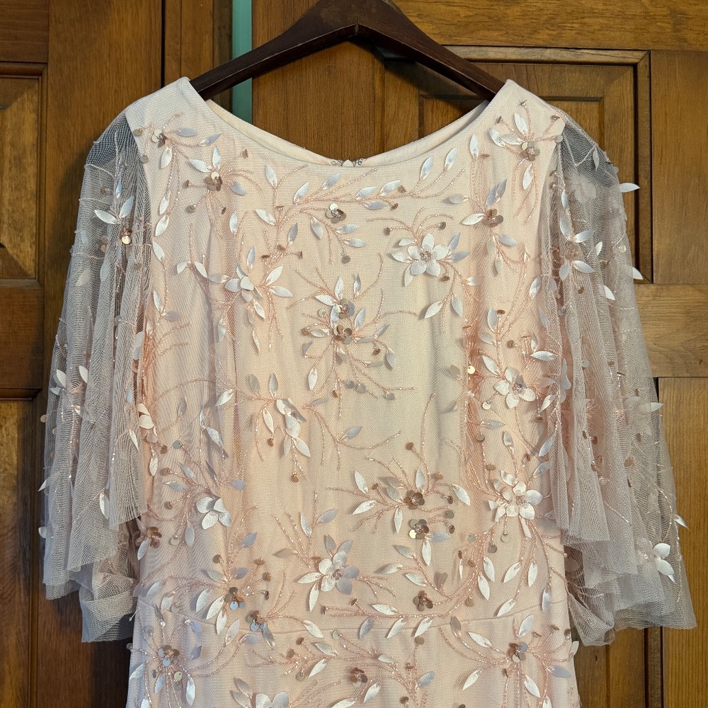 NWT Theia Romina Beaded Column Gown in Powder Blush size 10 - Picture 7 of 15
